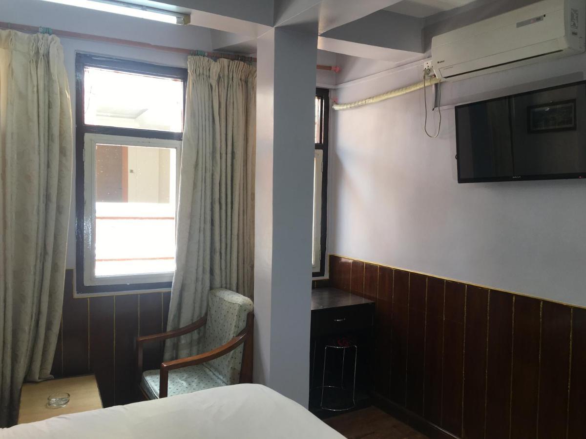 Hotel Plumeria Inn Kathmandu Bagian luar foto