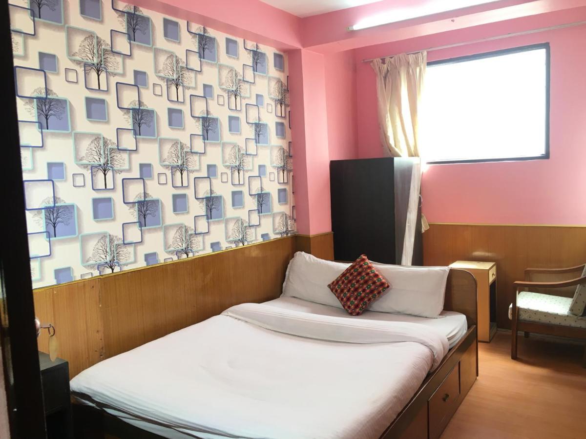 Hotel Plumeria Inn Kathmandu Bagian luar foto